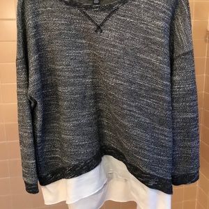 American Eagle Outfitters Long Sleeve Crewneck